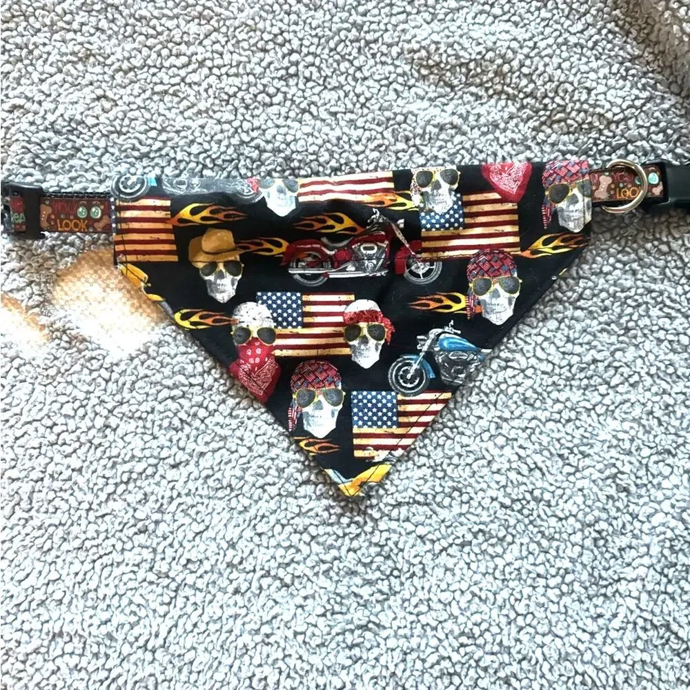 Biker-Inspired Dog Bandana with Skull Print – Size S/M